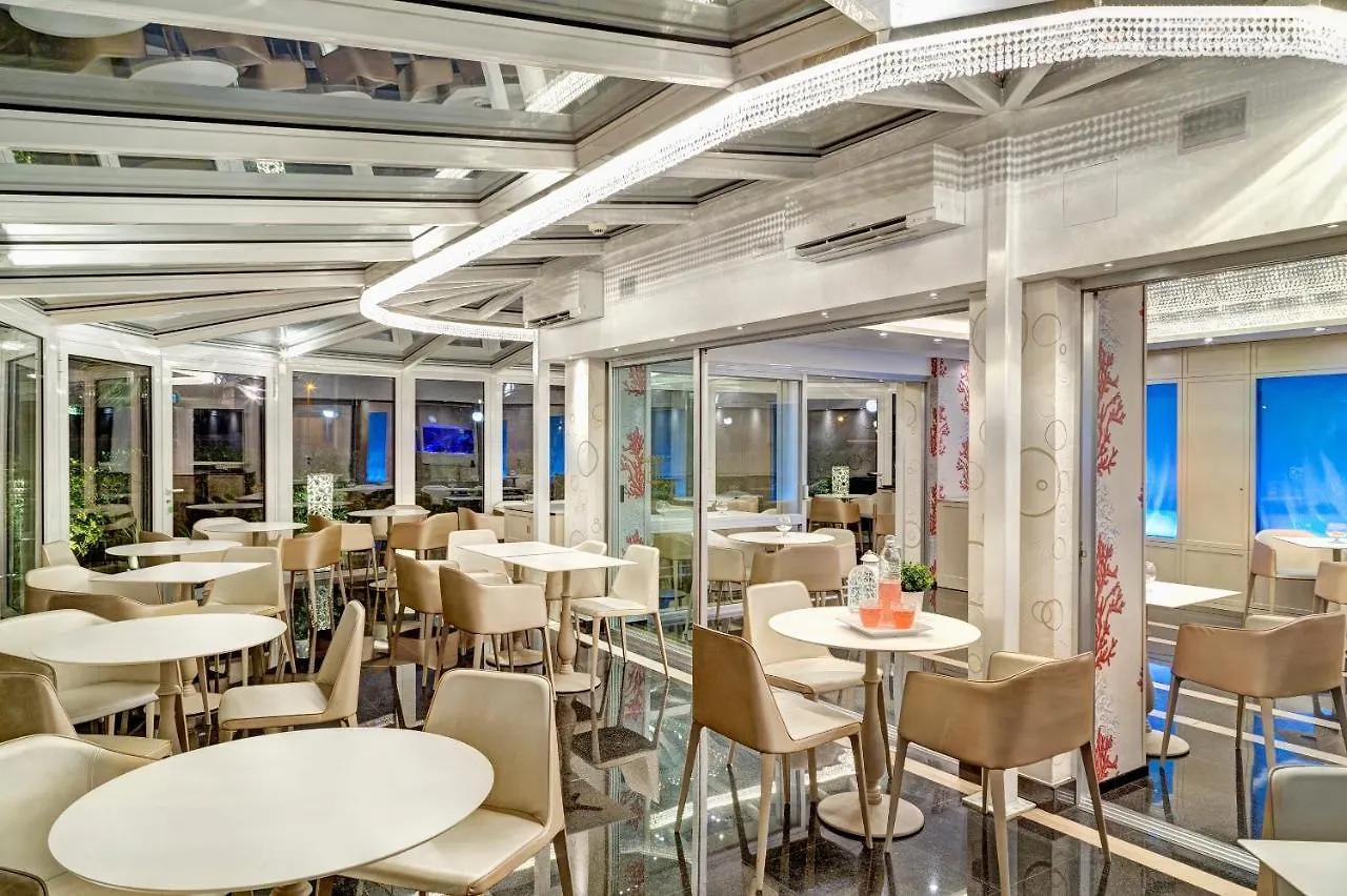 Hotel Feldberg ريتشيوني