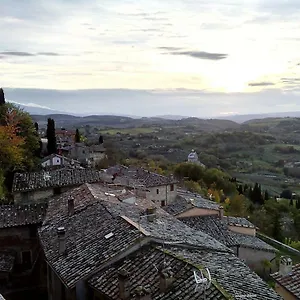 With Little Arch Apartment Montepulciano